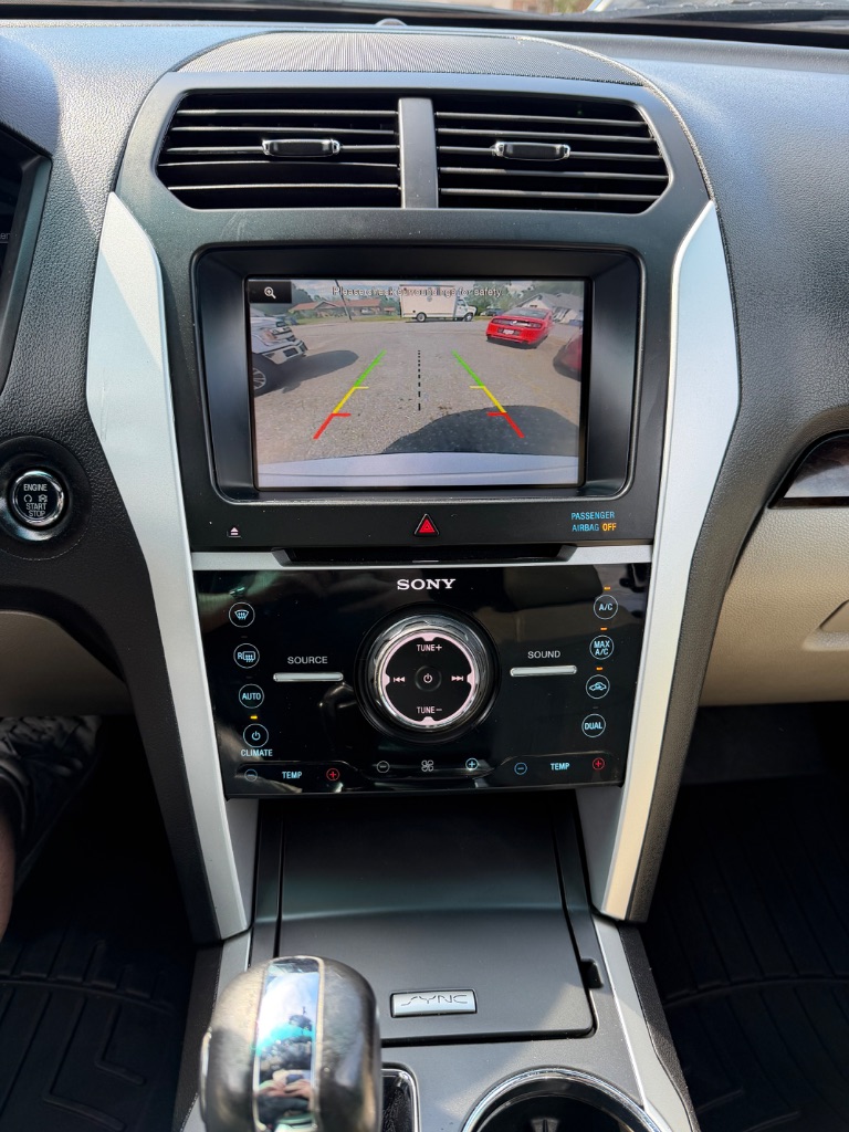 2015 Ford Explorer Limited - Photo 15