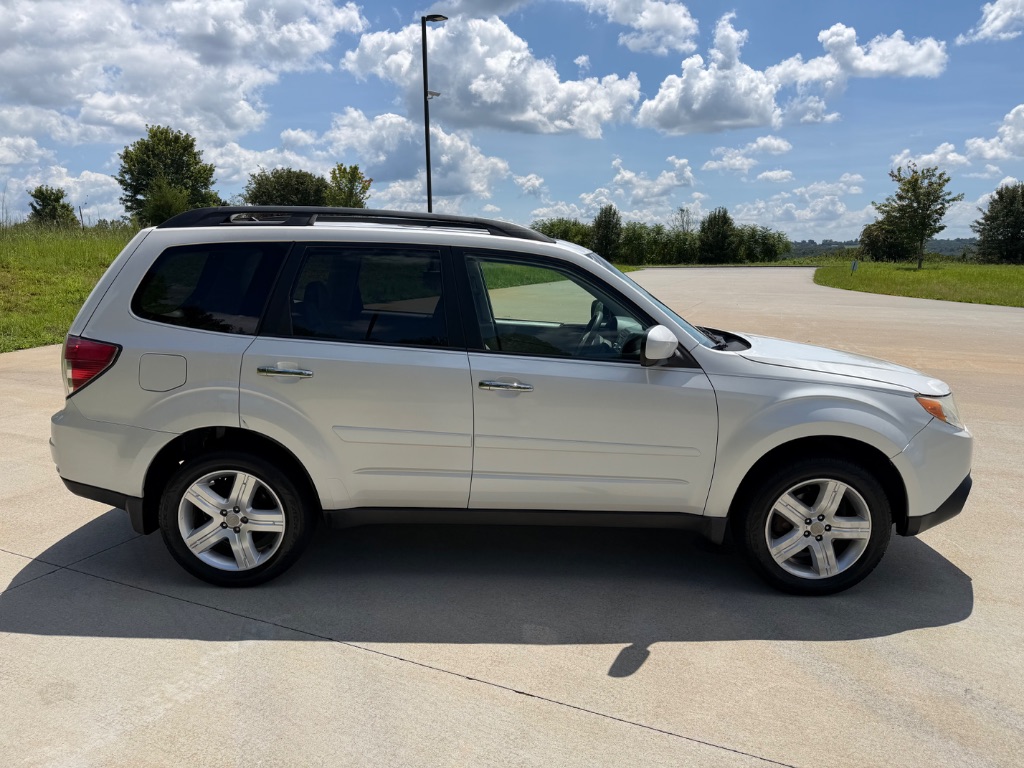 2009 Subaru Forester X Premium Package - Photo 7