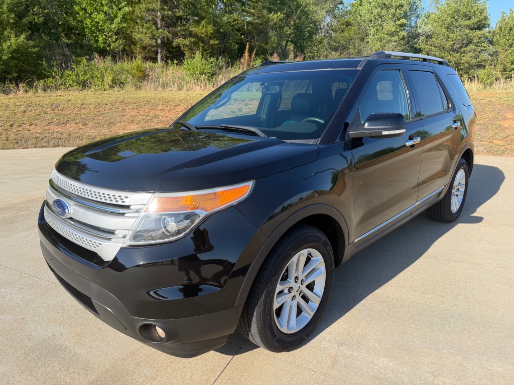 2014 Ford Explorer XLT 4x4's photo