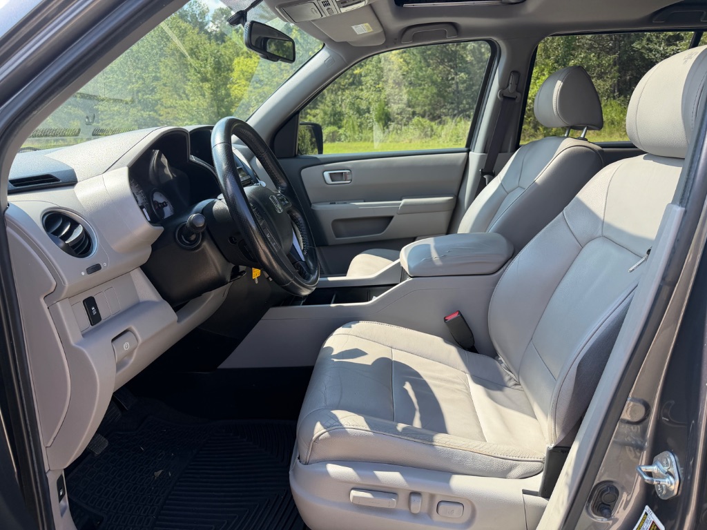 2013 Honda Pilot EX-L - Photo 11