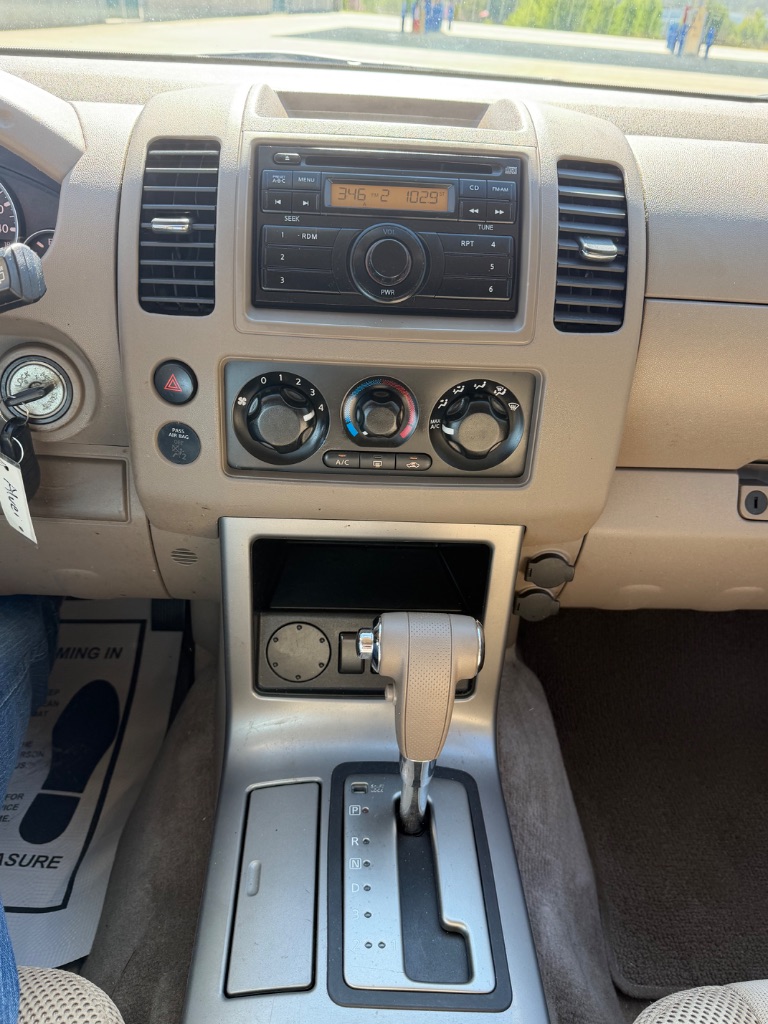 2012 Nissan Pathfinder S - Photo 14