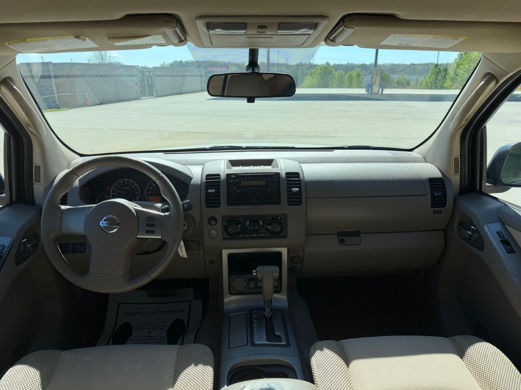 2012 Nissan Pathfinder S - Photo 11