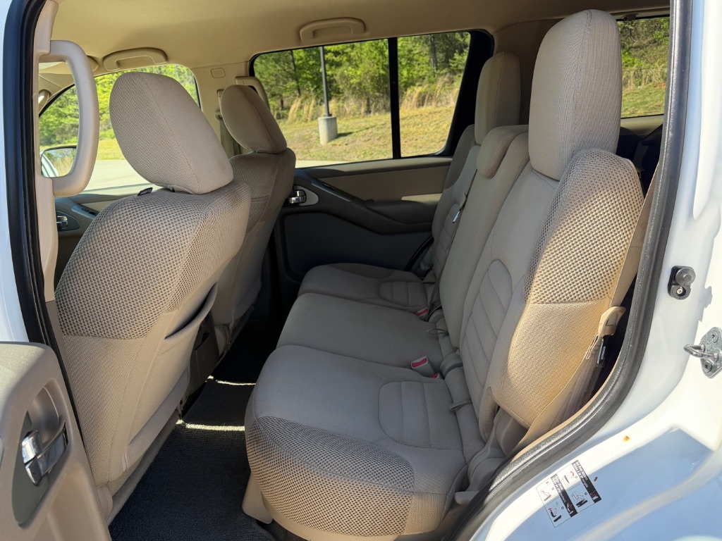 2012 Nissan Pathfinder S - Photo 17