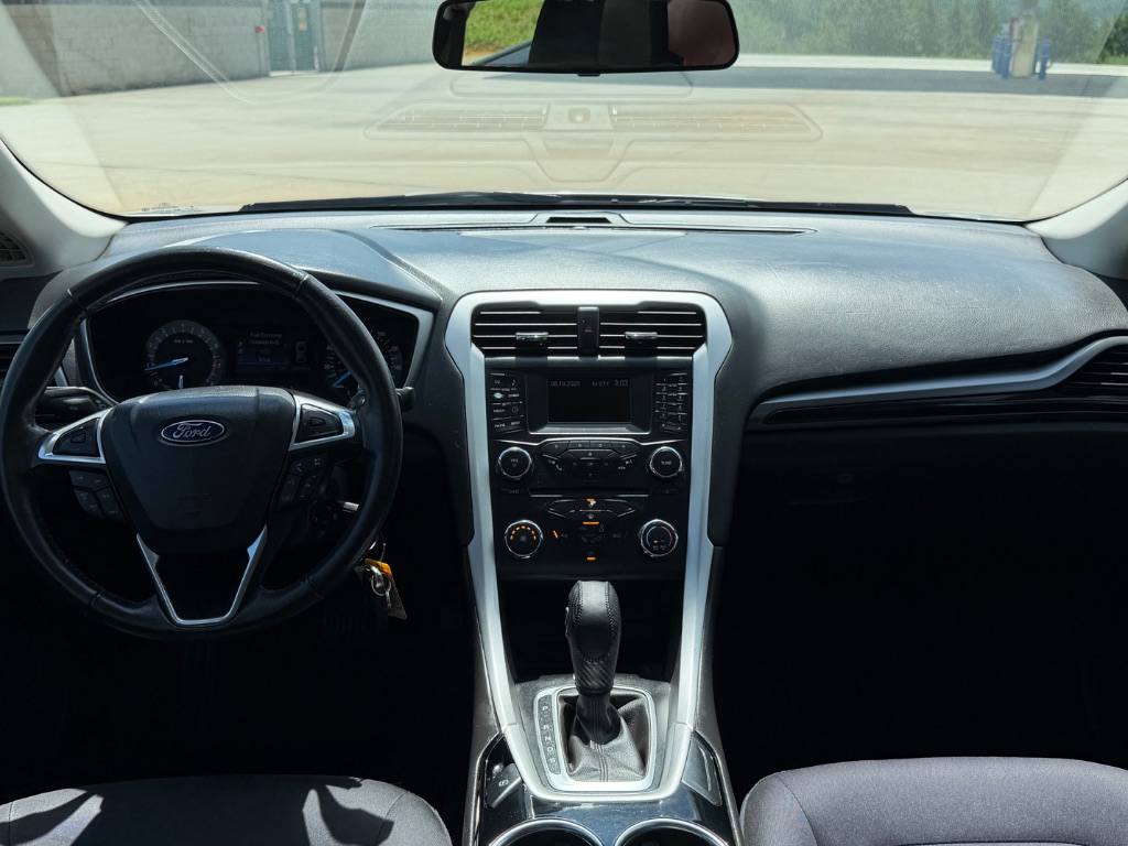 2013 Ford Fusion SE - Photo 12