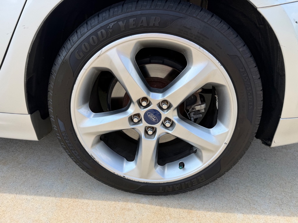2013 Ford Fusion SE - Photo 20