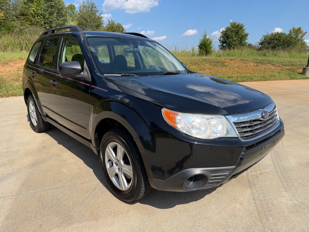 2010 Subaru Forester X - Photo 8