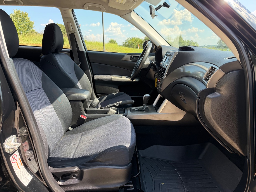 2010 Subaru Forester X - Photo 16